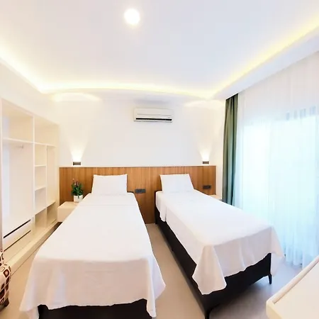 Derin Otel 2*