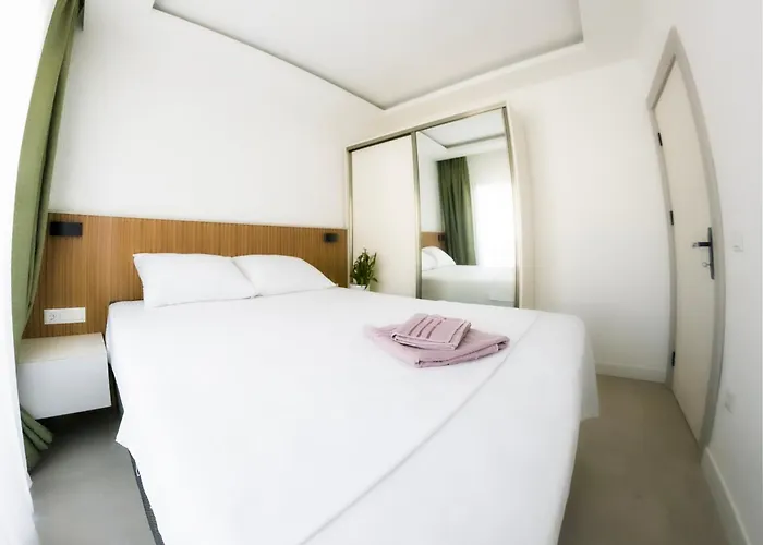 Derin Hotell
