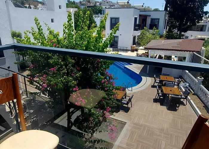 Derin Hotell