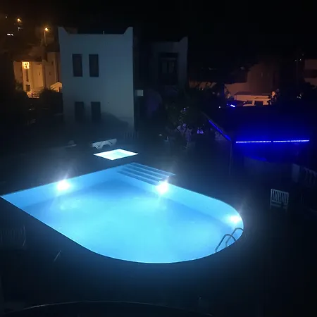 Derin Otel 2*